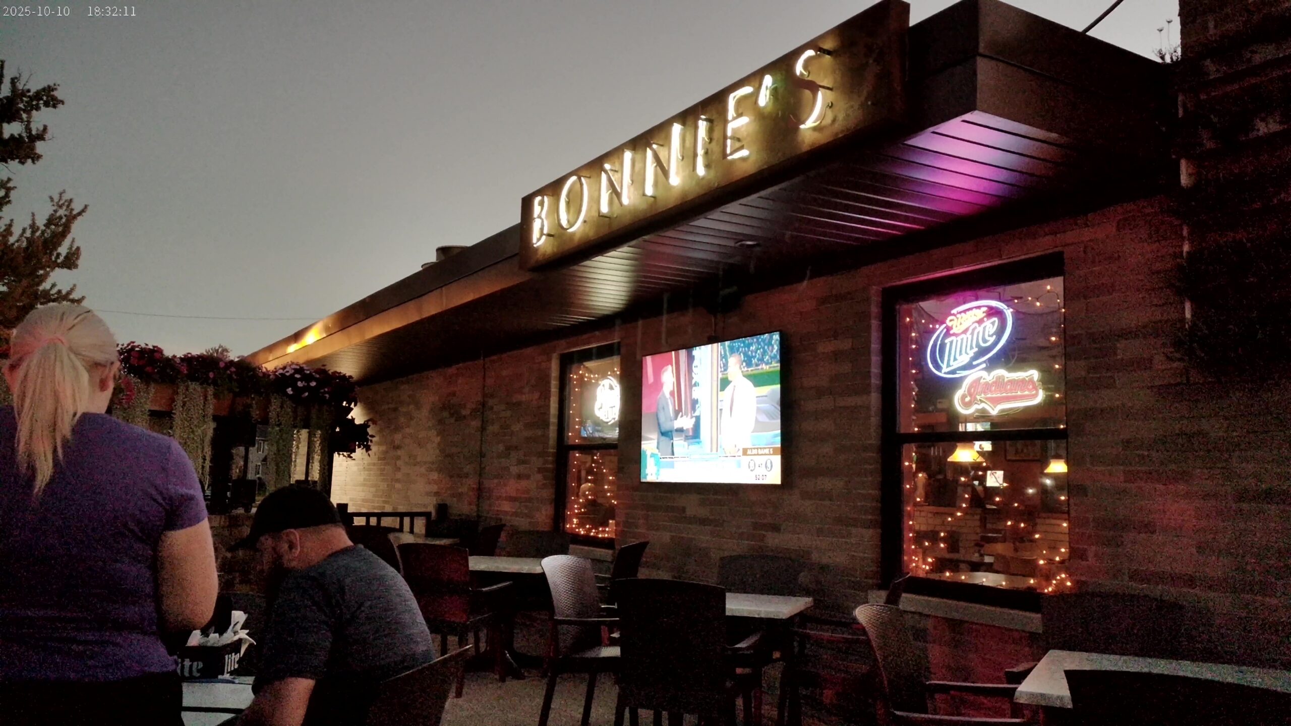 REC-0032-A - frame at 0m5s